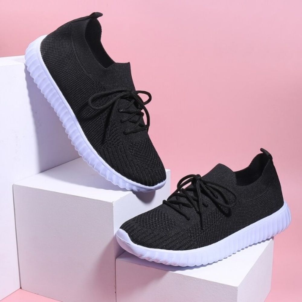 Lace up Front Black sneakers, white bottom🖤